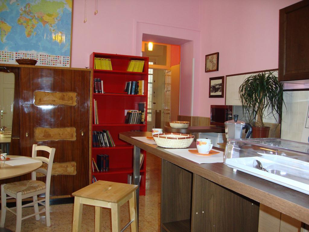 La Maison Des Livres Reggio Calabria Exterior photo
